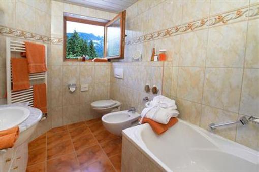 фото отеля Landhaus Karoline Apartments Leutasch