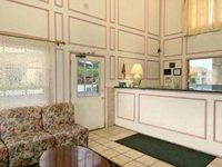 Rodeway Inn & Suites Olathe