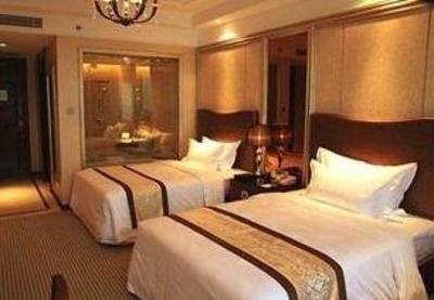 фото отеля Titan Central Park Hotel