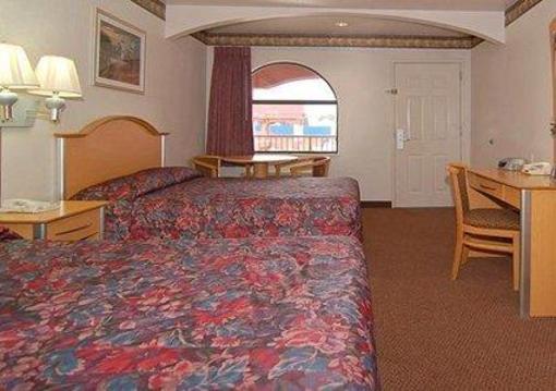 фото отеля Scottish Inn & Suites Beaumont