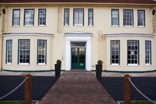 фото отеля The Kingscliff Hotel