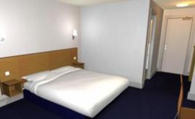 фото отеля Travelodge Birmingham Central Newhall Street