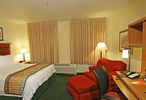 фото отеля TownePlace Suites Yuma