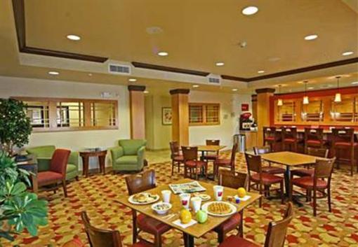 фото отеля TownePlace Suites Yuma