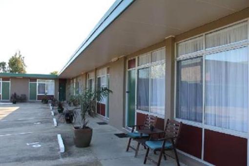 фото отеля Luhana Motel & Horse Stables