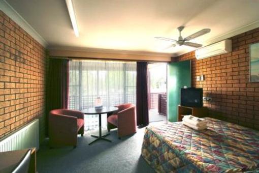 фото отеля Luhana Motel & Horse Stables