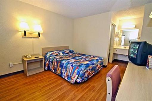 фото отеля Motel 6 Phoenix Tempe - Broadway - Asu