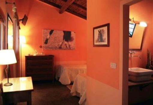 фото отеля Agriturismo La Dondina