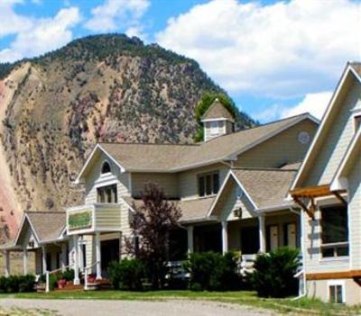 фото отеля Yellowstone Basin Inn