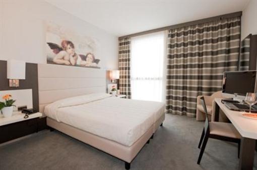 фото отеля Hotel Rivarolo Canavese
