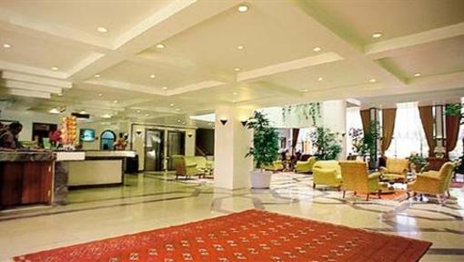 фото отеля Unsaphire Hotel