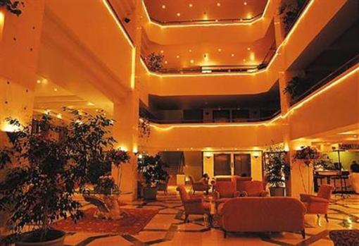 фото отеля Unsaphire Hotel