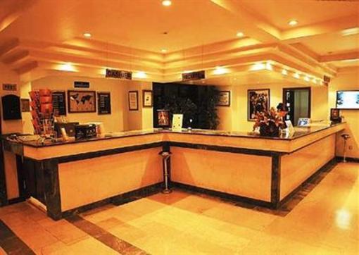 фото отеля Unsaphire Hotel