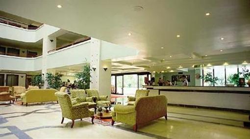 фото отеля Unsaphire Hotel