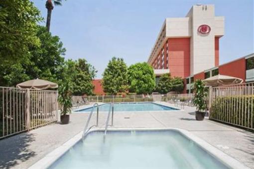 фото отеля Hilton Ontario Airport