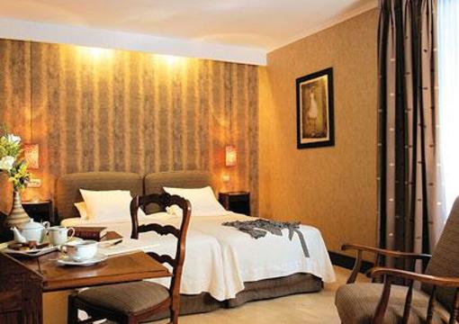 фото отеля Le Moulin Des Ruats Hotel Avallon