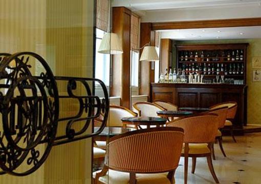 фото отеля Le Moulin Des Ruats Hotel Avallon