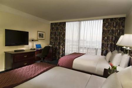 фото отеля DoubleTree by Hilton Toronto Airport