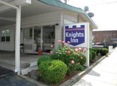фото отеля Kalamazoo Knights Inn