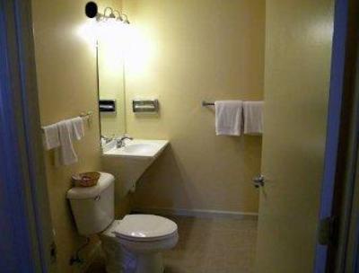 фото отеля Kalamazoo Knights Inn