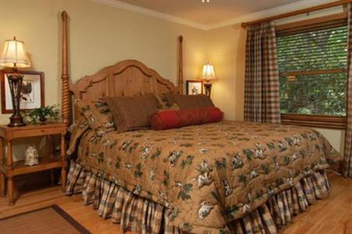 фото отеля Village Inn of Blowing Rock