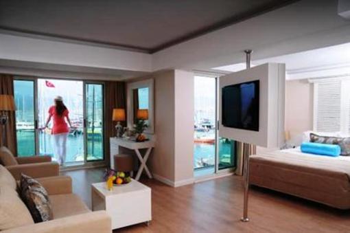 фото отеля Alesta Yacht Hotel