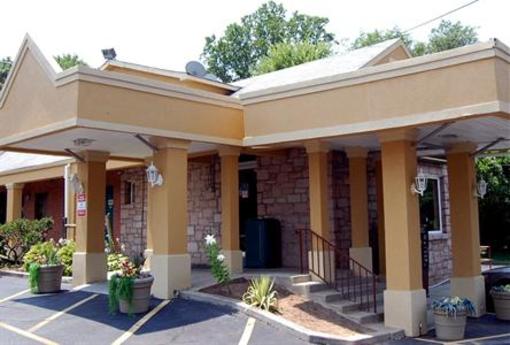фото отеля Budget Inn Falls Church