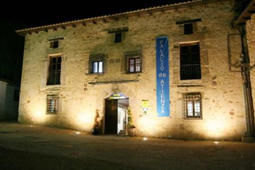 фото отеля Antiguo Palacio de Atienza Hotel