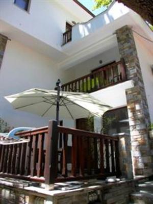 фото отеля Platanofylla Studios & Apartments Kala Nera (Milies)