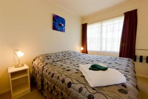 фото отеля Arrow Motel Apartments