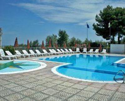 фото отеля Villaggio Turistico Villa Carabella