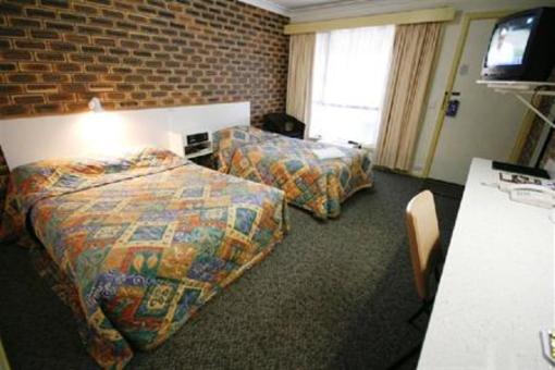 фото отеля BEST WESTERN Top of the Town Motel