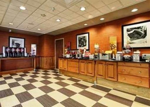 фото отеля Hampton Inn & Suites Fremont