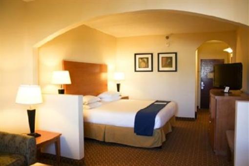 фото отеля Holiday Inn Express Greer Taylors