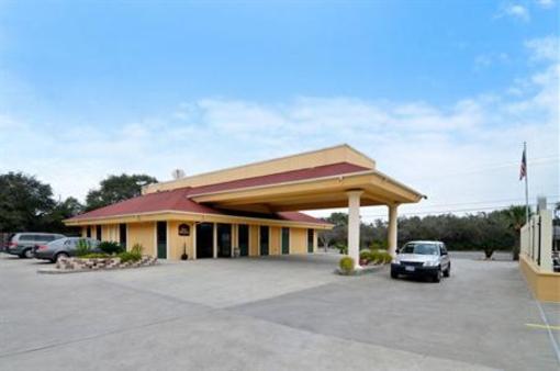 фото отеля Best Western Naval Station Inn