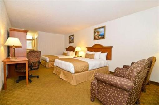 фото отеля Best Western Naval Station Inn