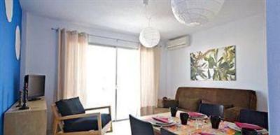фото отеля Apartamentos Fleming 50