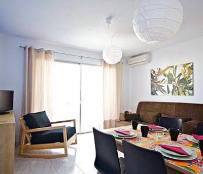 фото отеля Apartamentos Fleming 50