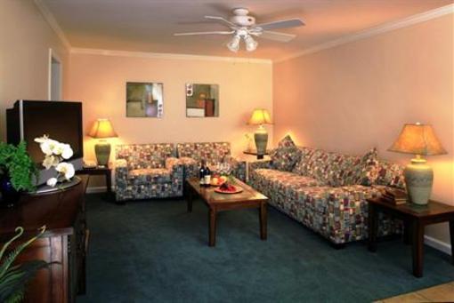 фото отеля Beach House Inn