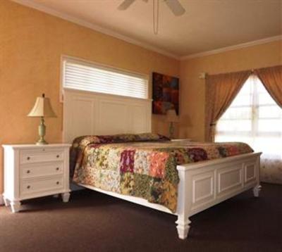 фото отеля Beach House Inn