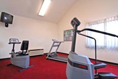 фото отеля Best Western Smithfield Inn Cleburne