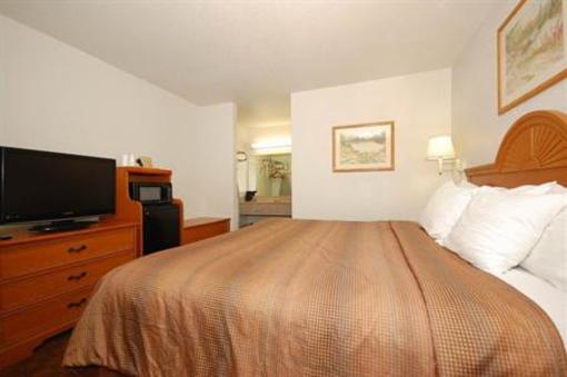 фото отеля Best Western Smithfield Inn Cleburne