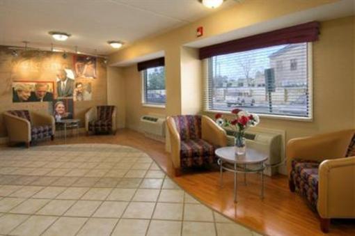 фото отеля Red Roof Inn - Chattanooga Airport