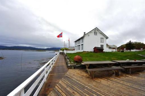 фото отеля Haholmen Havstuer Hotel Averoy