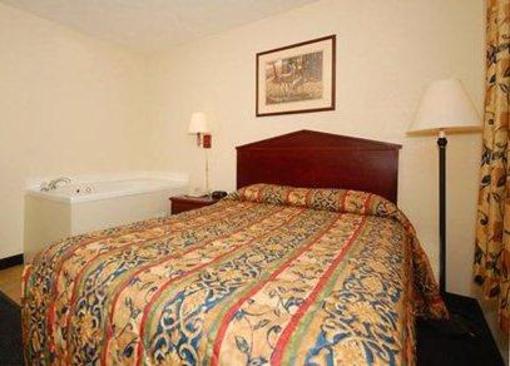 фото отеля Econo Lodge Pigeon Forge