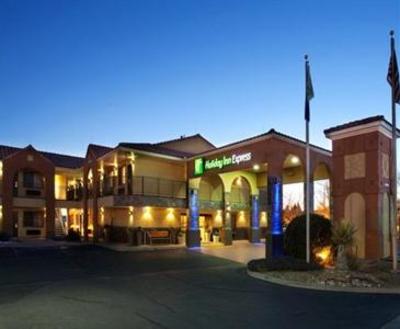 фото отеля Holiday Inn Express Albuquerque I-40 Eubank