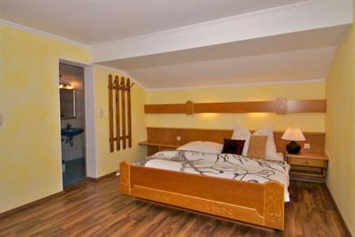 фото отеля Jagdhof Pension St. Johann im Pongau