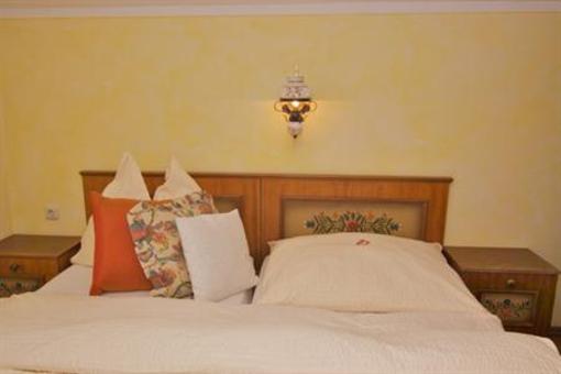 фото отеля Jagdhof Pension St. Johann im Pongau