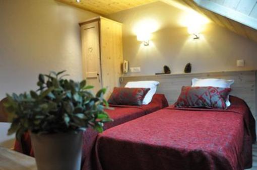 фото отеля Hotel L'Hermitage Thones