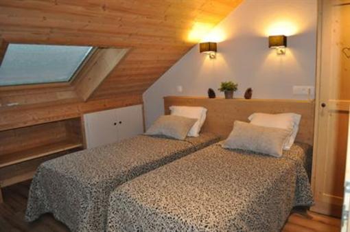 фото отеля Hotel L'Hermitage Thones